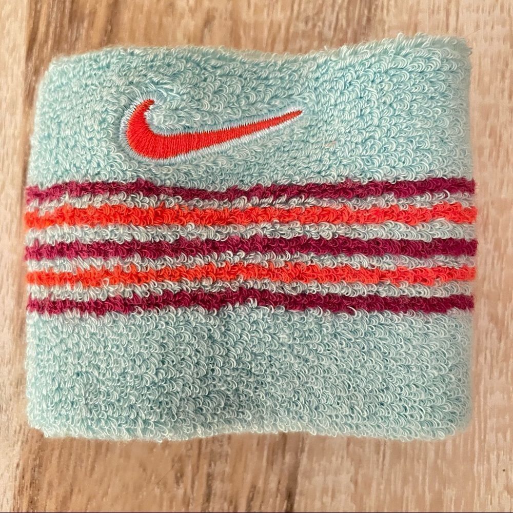 NWT Nike Timing Cuff Set of 2 Blue & Purple - Picture 4 of 15